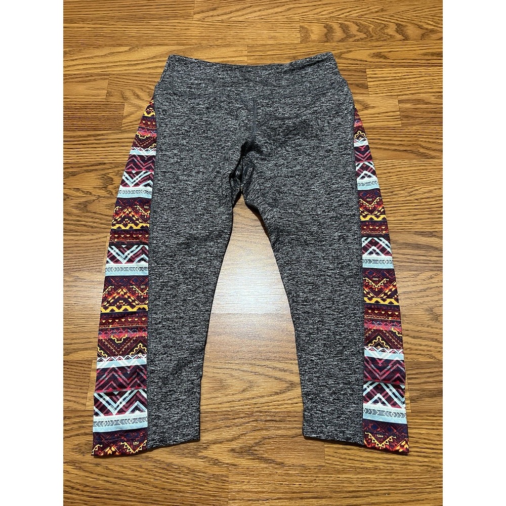 LuLaRoe Jade Workout‎ Leggings Size XS Cropped Capri Geometric Gray Colors